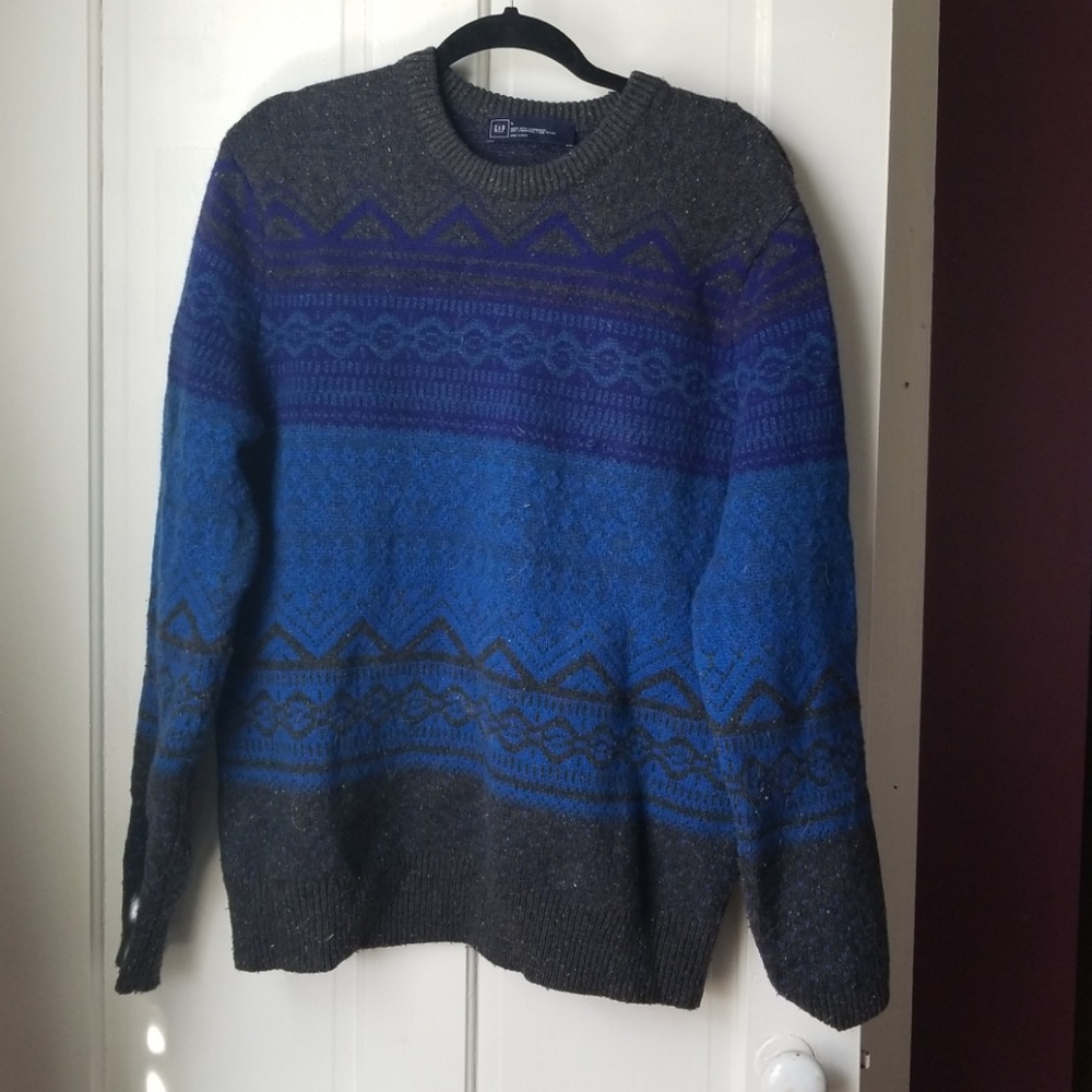Men's gap sweater